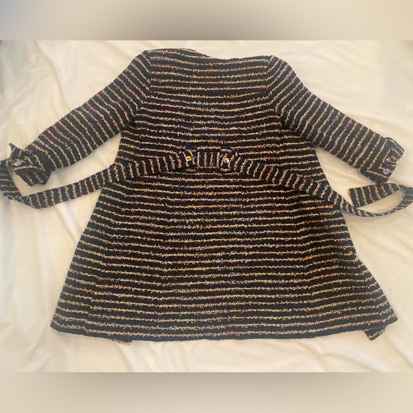 Cabi Coat! Size 0! Multi-colored thick coat with floral buttons/inside lining - Picture 3 of 3